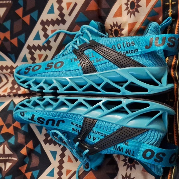 Just so so shoes - Picture 2 of 3